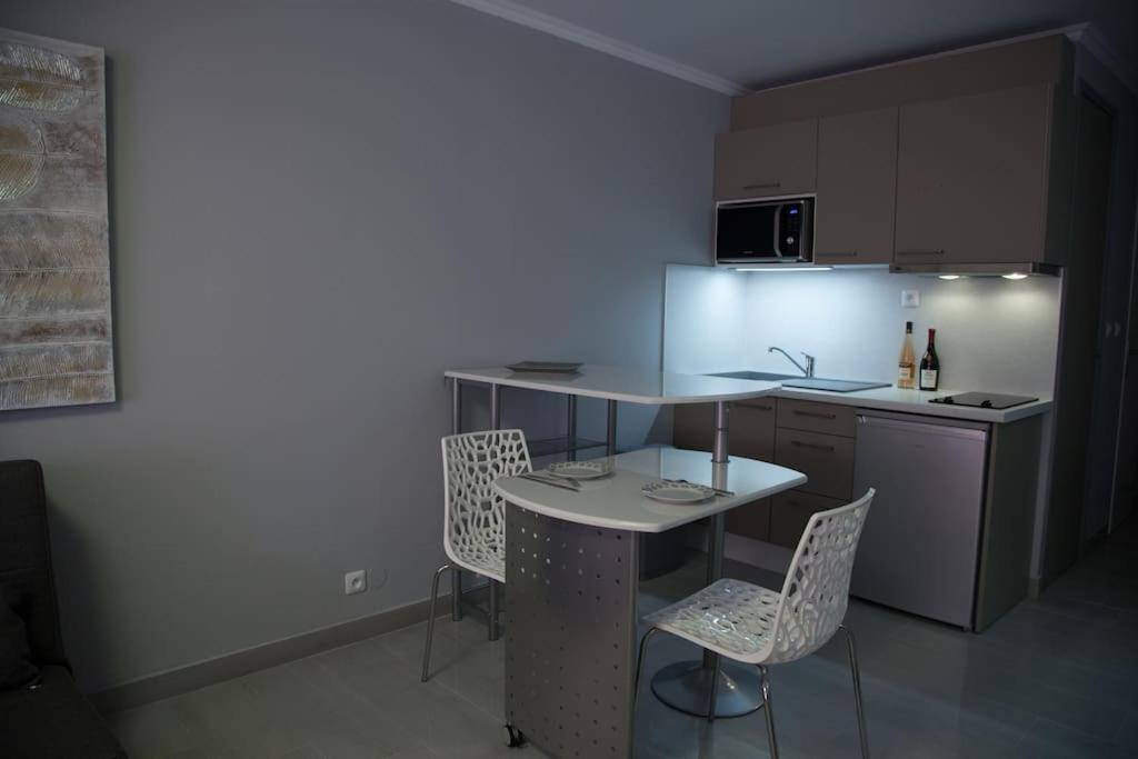 Stylish Studio In Only 50 Meters From Beach ! Nice Eksteriør billede